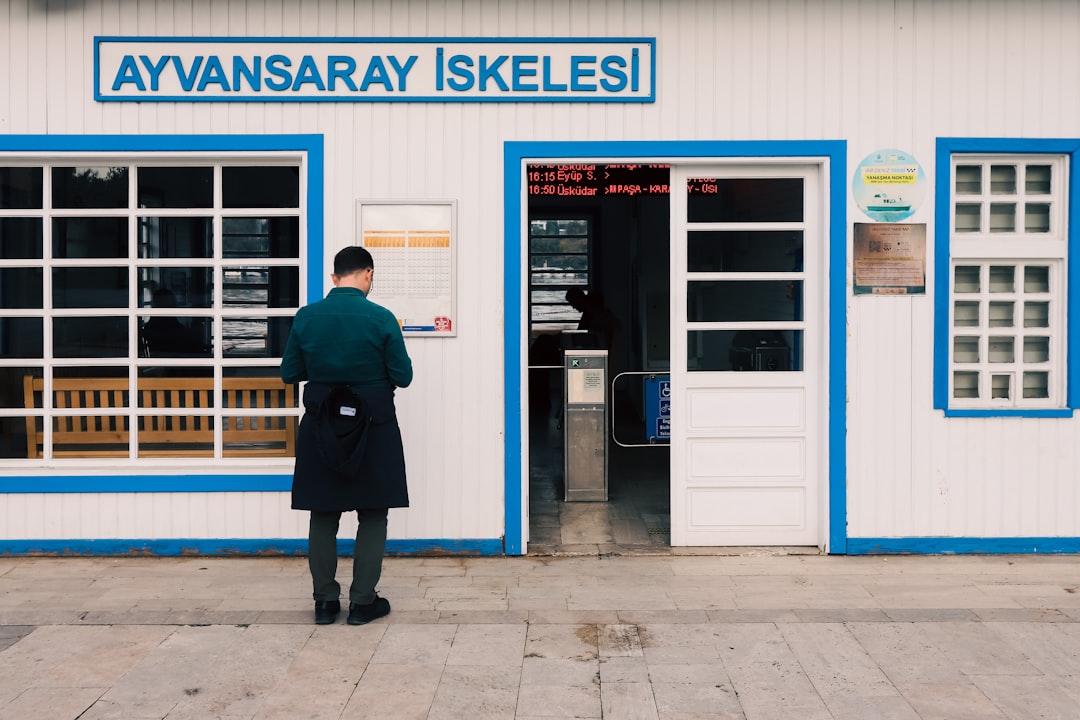 Ekran Süresi: Yalnızca Bir Rakam mı, Yoksa Daha Fazlası mı?